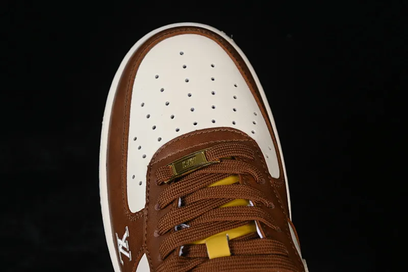 All categories Nk Air Force 1 Air Force series Nk Air Force 1 Low Air Force low top Nike Air Force 1'07 Low joint milk white coffee brown Air Force 1 low top casual sneakers IH1817-800